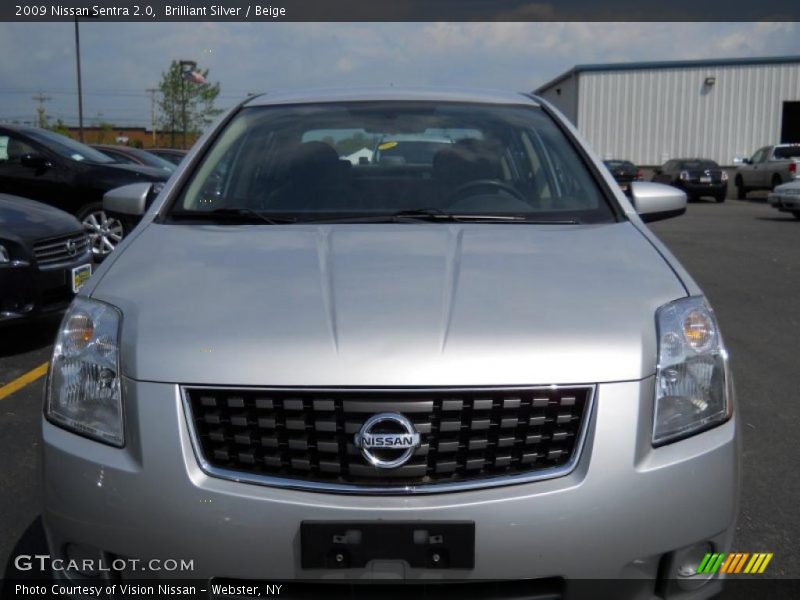 Brilliant Silver / Beige 2009 Nissan Sentra 2.0