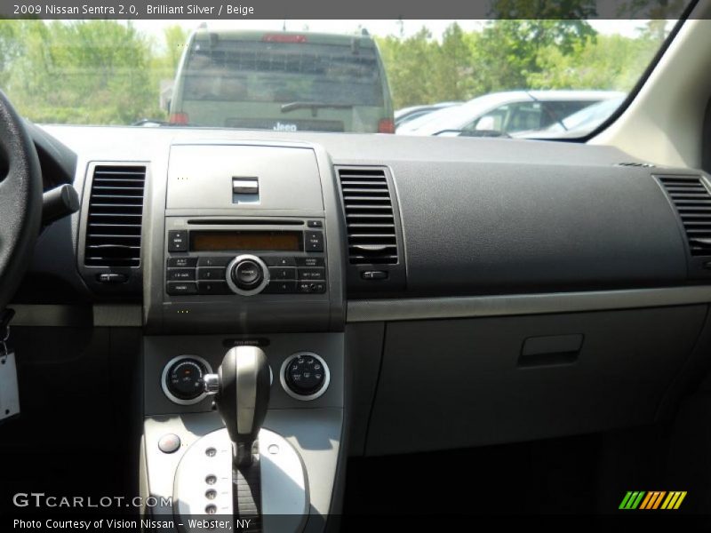 Brilliant Silver / Beige 2009 Nissan Sentra 2.0