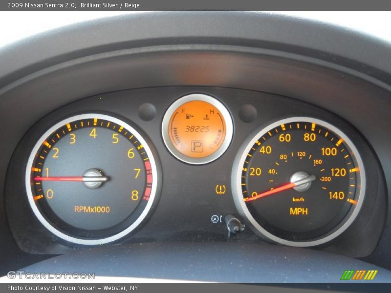 Brilliant Silver / Beige 2009 Nissan Sentra 2.0