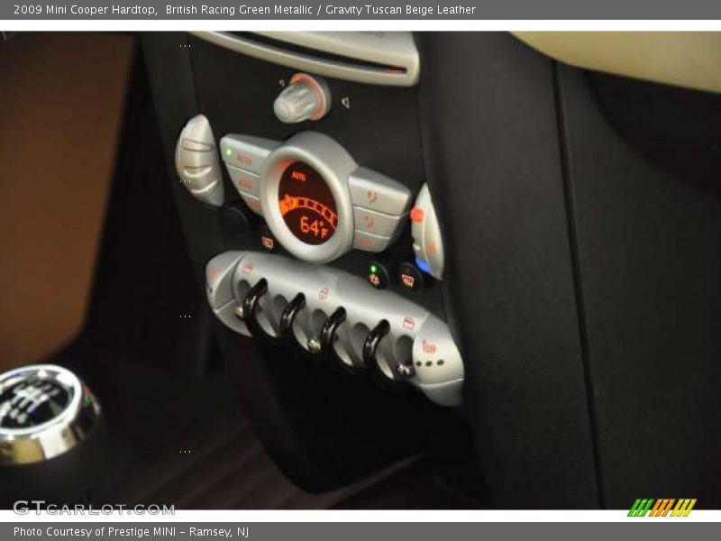 British Racing Green Metallic / Gravity Tuscan Beige Leather 2009 Mini Cooper Hardtop