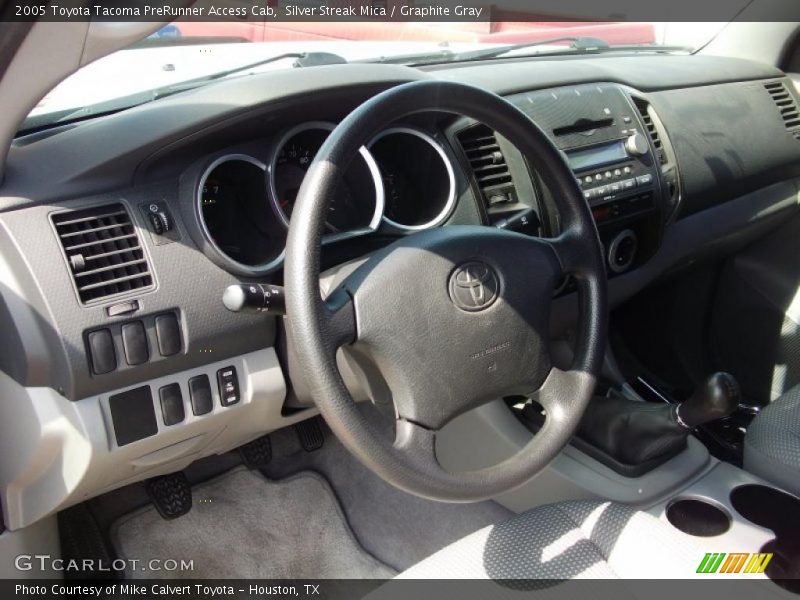 Silver Streak Mica / Graphite Gray 2005 Toyota Tacoma PreRunner Access Cab