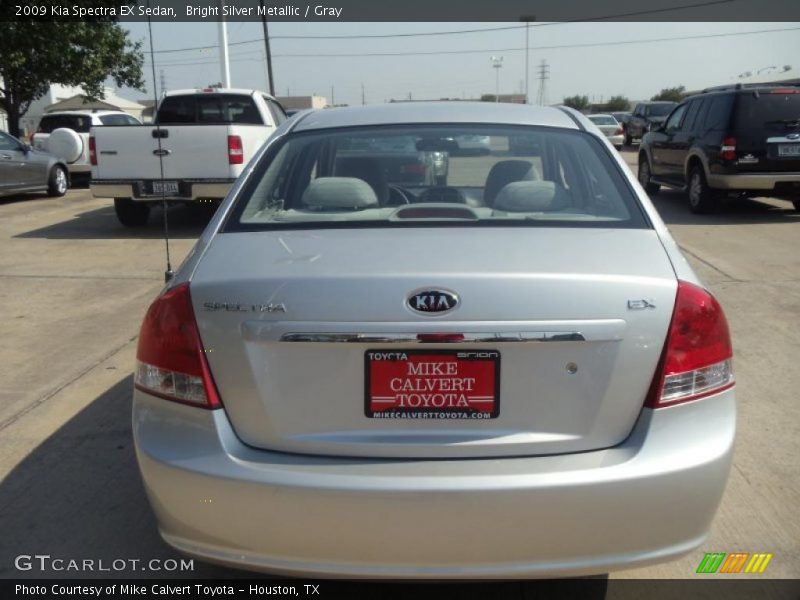 Bright Silver Metallic / Gray 2009 Kia Spectra EX Sedan