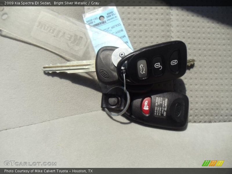 Bright Silver Metallic / Gray 2009 Kia Spectra EX Sedan