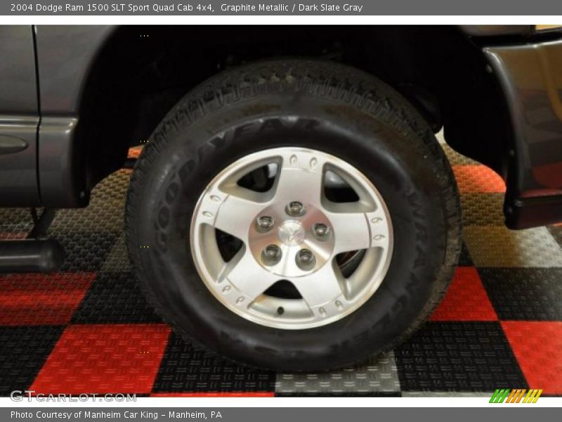 Graphite Metallic / Dark Slate Gray 2004 Dodge Ram 1500 SLT Sport Quad Cab 4x4
