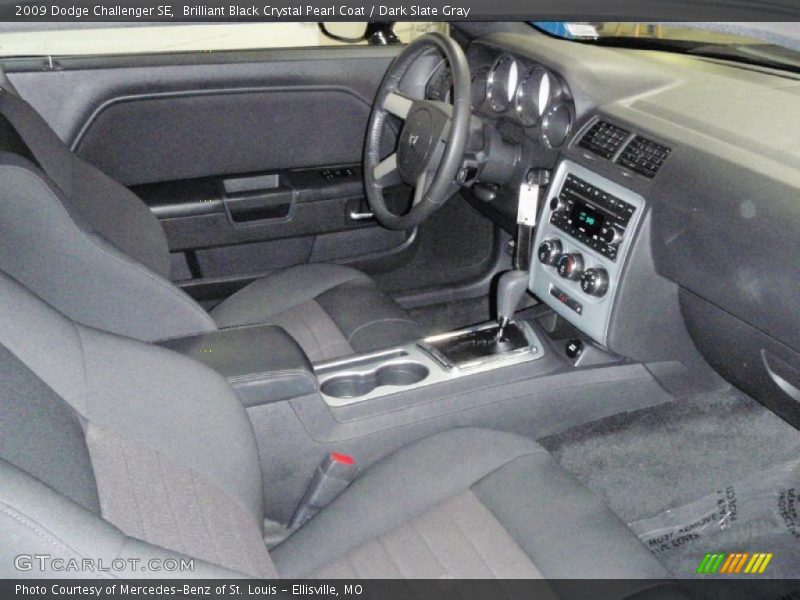 Brilliant Black Crystal Pearl Coat / Dark Slate Gray 2009 Dodge Challenger SE