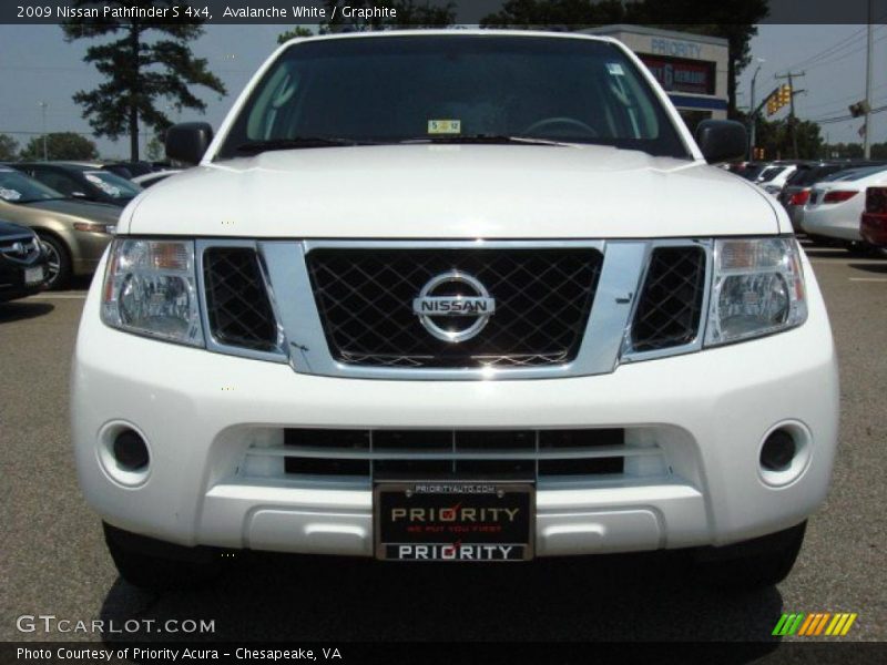 Avalanche White / Graphite 2009 Nissan Pathfinder S 4x4
