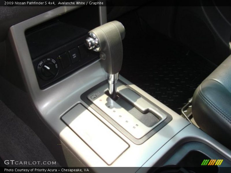 Avalanche White / Graphite 2009 Nissan Pathfinder S 4x4
