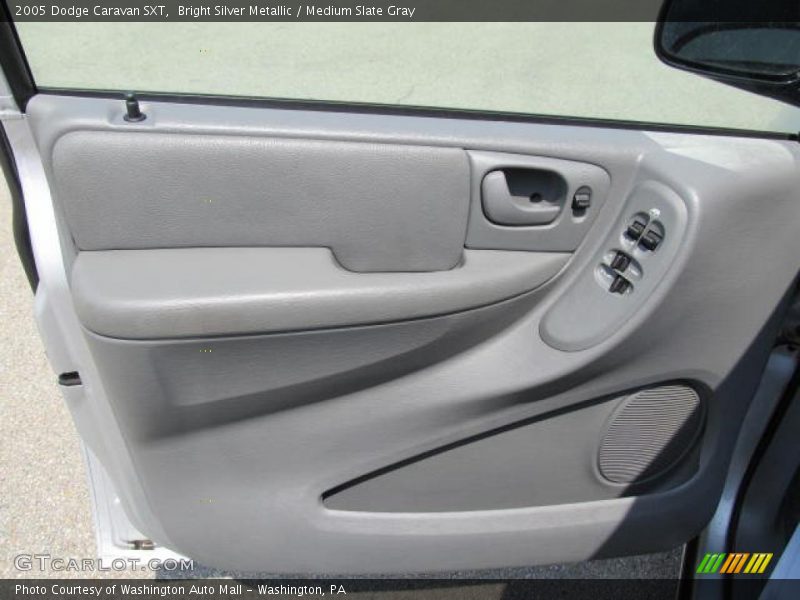 Bright Silver Metallic / Medium Slate Gray 2005 Dodge Caravan SXT