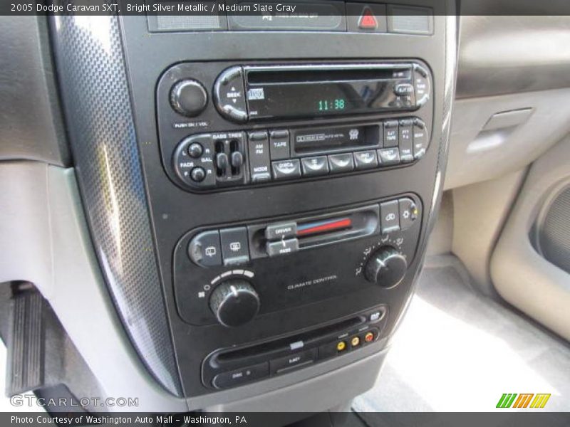 Bright Silver Metallic / Medium Slate Gray 2005 Dodge Caravan SXT
