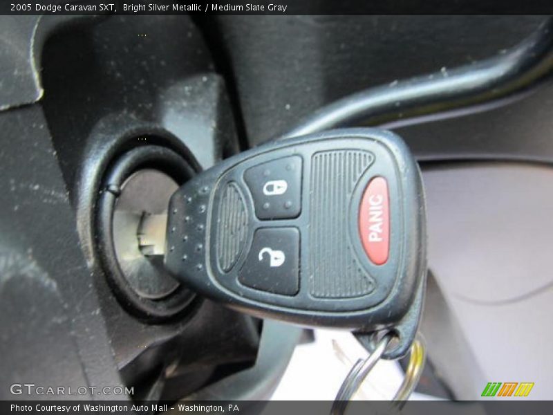 Bright Silver Metallic / Medium Slate Gray 2005 Dodge Caravan SXT