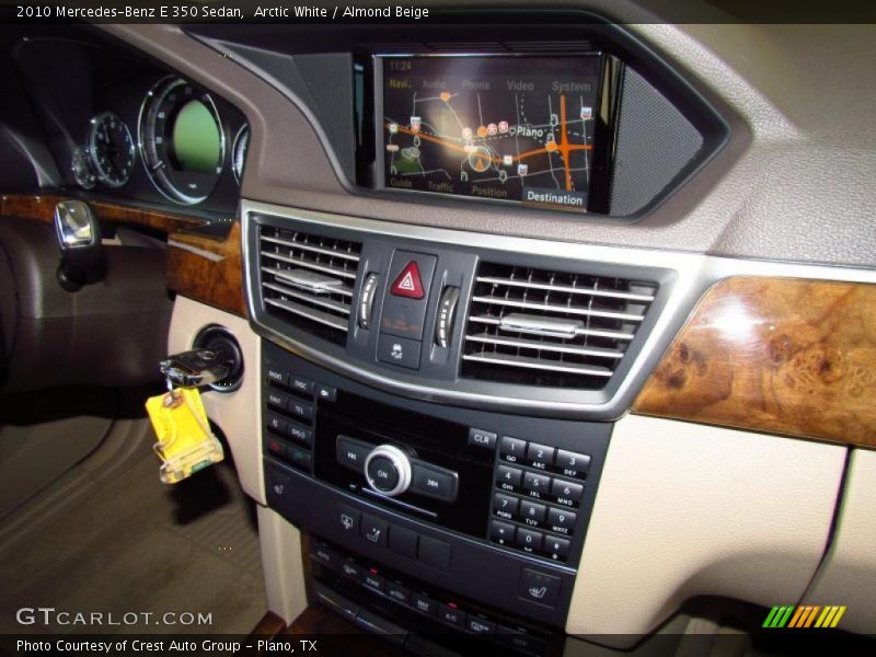 Arctic White / Almond Beige 2010 Mercedes-Benz E 350 Sedan
