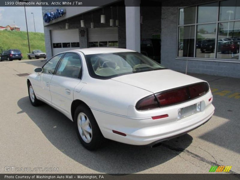 Arctic White / Tan 1999 Oldsmobile Aurora