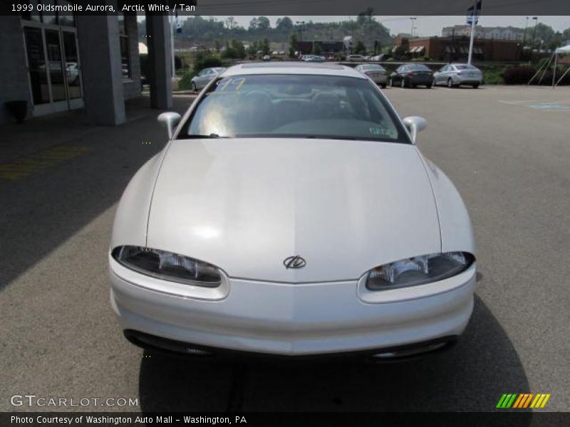 Arctic White / Tan 1999 Oldsmobile Aurora