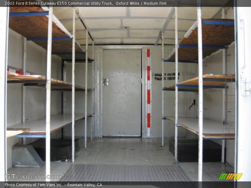 Oxford White / Medium Flint 2003 Ford E Series Cutaway E350 Commercial Utility Truck