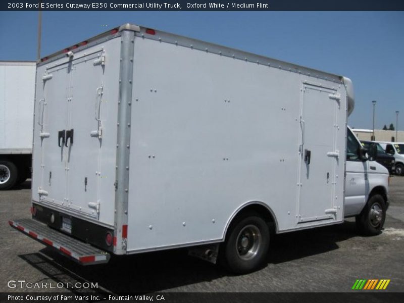 Oxford White / Medium Flint 2003 Ford E Series Cutaway E350 Commercial Utility Truck