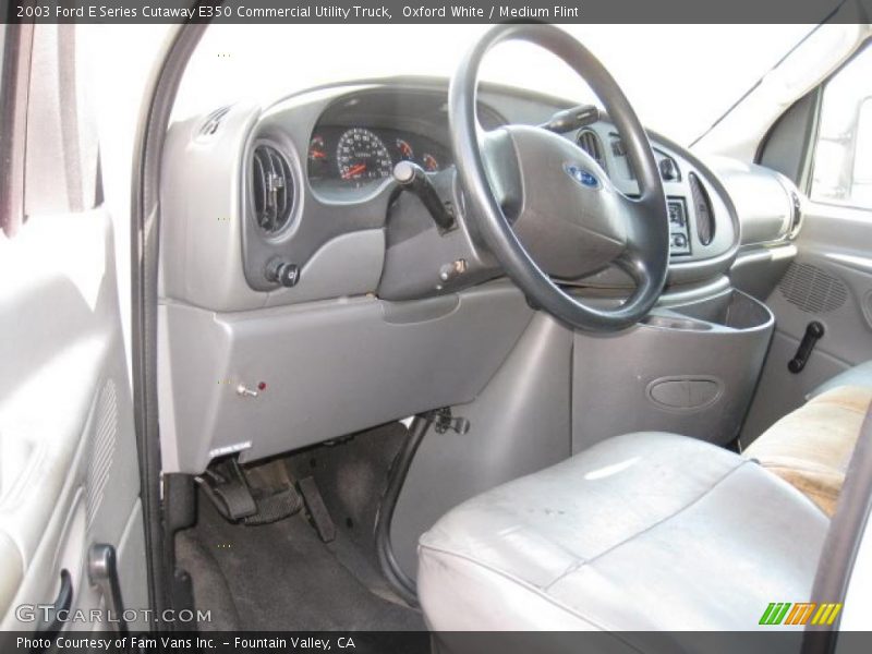 Oxford White / Medium Flint 2003 Ford E Series Cutaway E350 Commercial Utility Truck