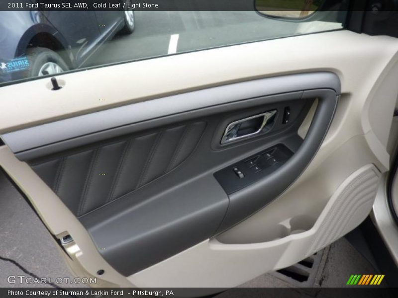 Door Panel of 2011 Taurus SEL AWD