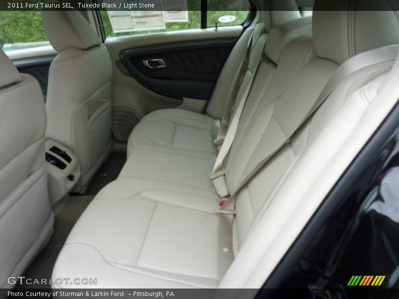 Tuxedo Black / Light Stone 2011 Ford Taurus SEL