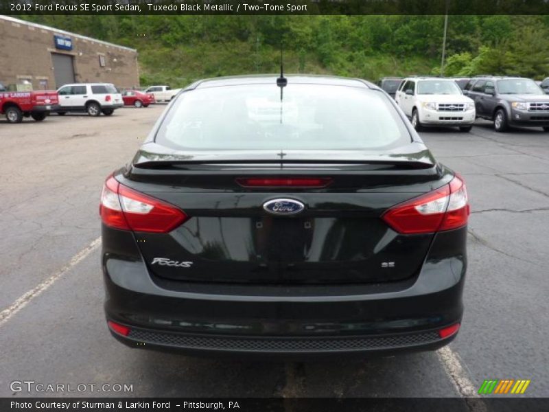 Tuxedo Black Metallic / Two-Tone Sport 2012 Ford Focus SE Sport Sedan