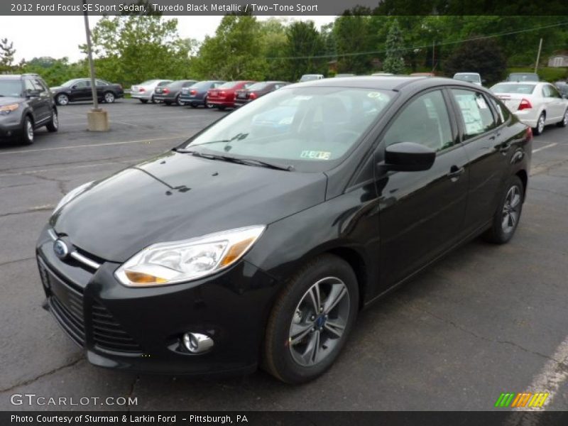 Tuxedo Black Metallic / Two-Tone Sport 2012 Ford Focus SE Sport Sedan
