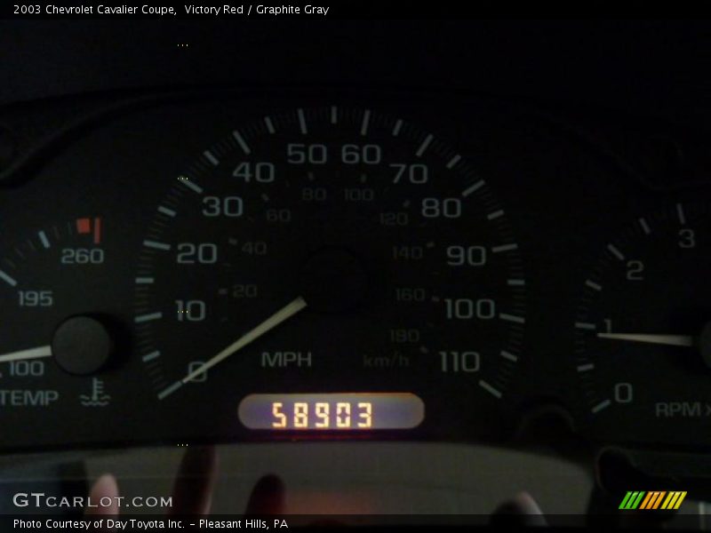 Victory Red / Graphite Gray 2003 Chevrolet Cavalier Coupe