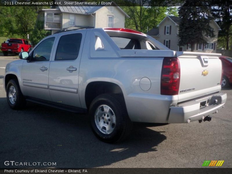 Sheer Silver Metallic / Ebony 2011 Chevrolet Avalanche LS 4x4