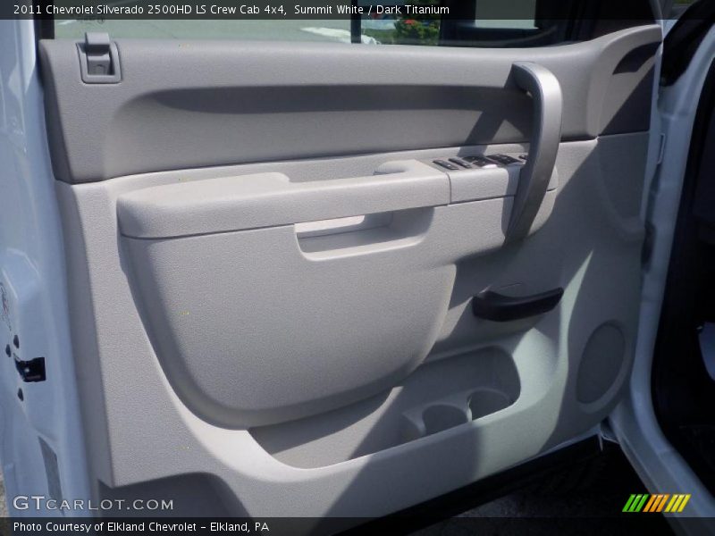 Summit White / Dark Titanium 2011 Chevrolet Silverado 2500HD LS Crew Cab 4x4