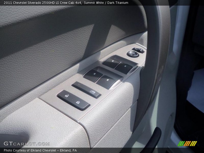 Summit White / Dark Titanium 2011 Chevrolet Silverado 2500HD LS Crew Cab 4x4