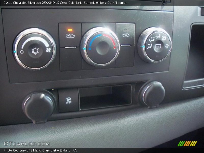Summit White / Dark Titanium 2011 Chevrolet Silverado 2500HD LS Crew Cab 4x4