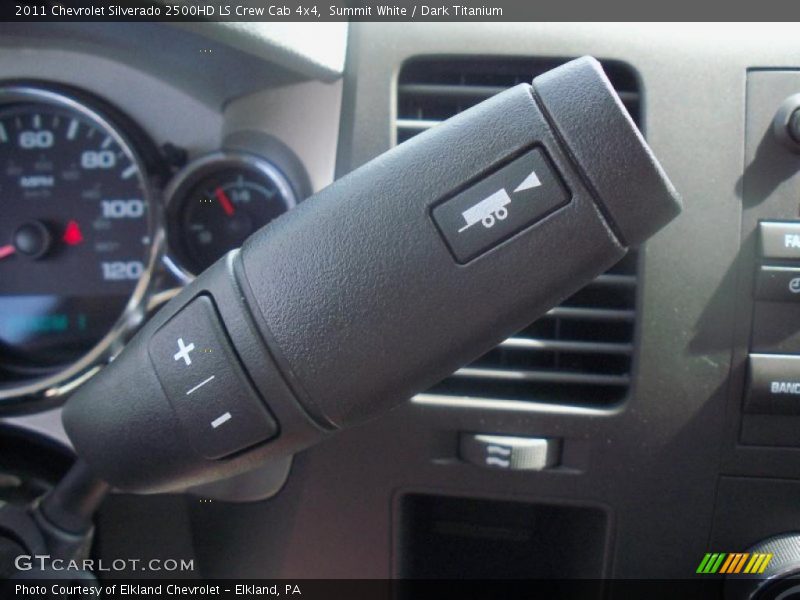 Summit White / Dark Titanium 2011 Chevrolet Silverado 2500HD LS Crew Cab 4x4