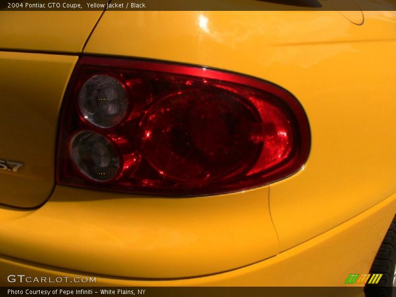 Yellow Jacket / Black 2004 Pontiac GTO Coupe