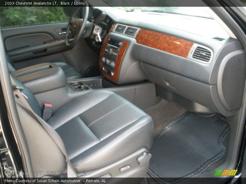 Black / Ebony 2009 Chevrolet Avalanche LT