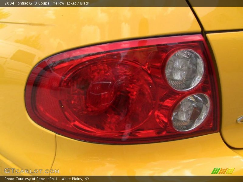Yellow Jacket / Black 2004 Pontiac GTO Coupe