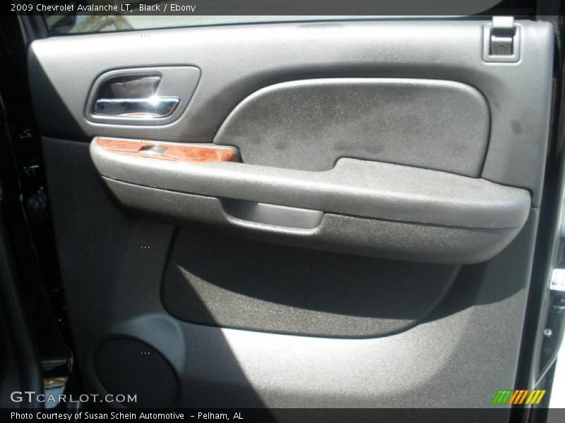 Black / Ebony 2009 Chevrolet Avalanche LT