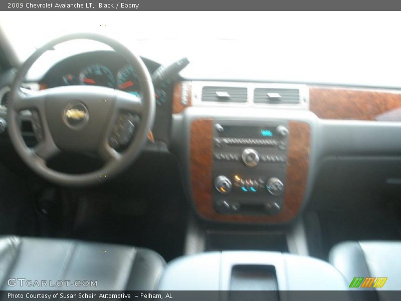 Black / Ebony 2009 Chevrolet Avalanche LT
