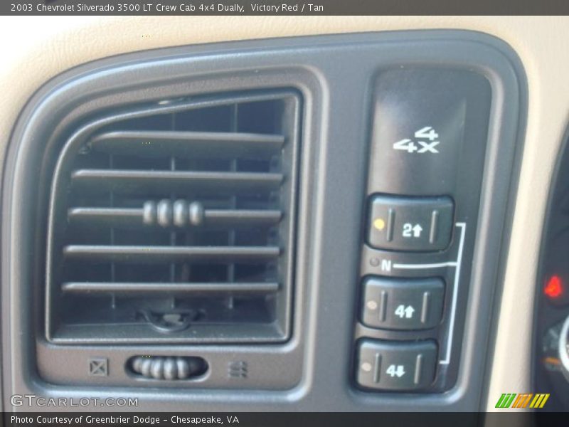 Controls of 2003 Silverado 3500 LT Crew Cab 4x4 Dually