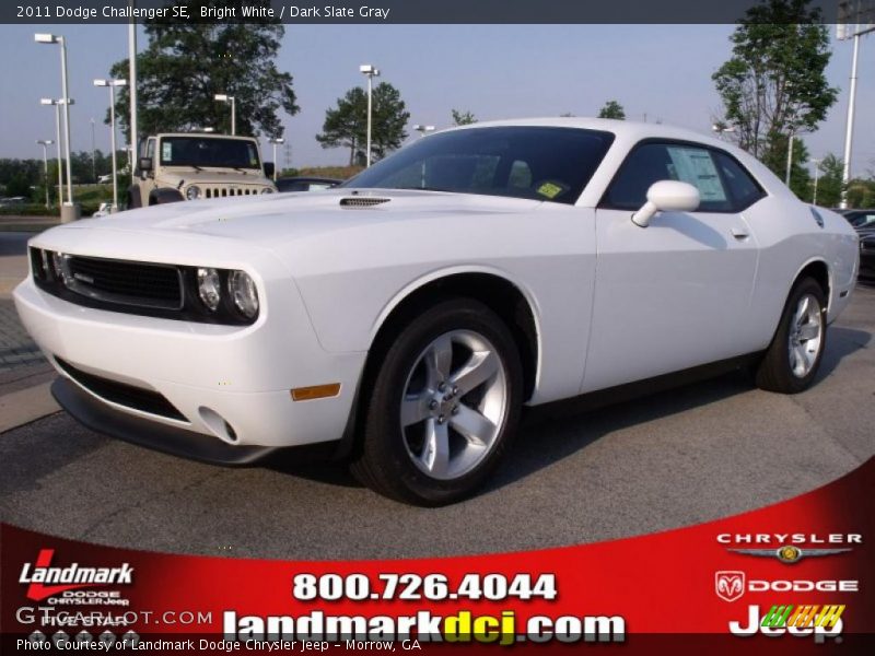Bright White / Dark Slate Gray 2011 Dodge Challenger SE