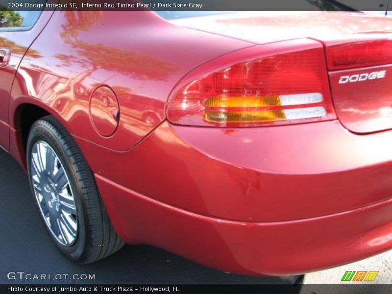 Inferno Red Tinted Pearl / Dark Slate Gray 2004 Dodge Intrepid SE