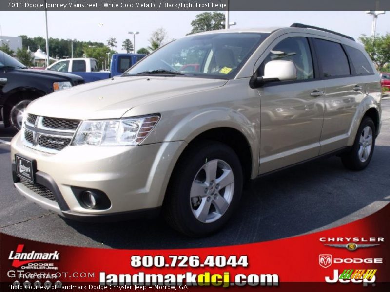White Gold Metallic / Black/Light Frost Beige 2011 Dodge Journey Mainstreet