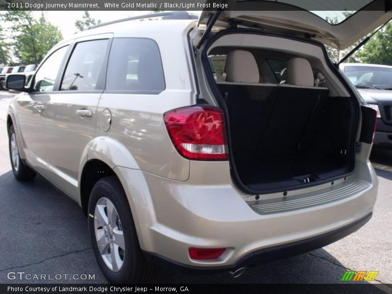White Gold Metallic / Black/Light Frost Beige 2011 Dodge Journey Mainstreet