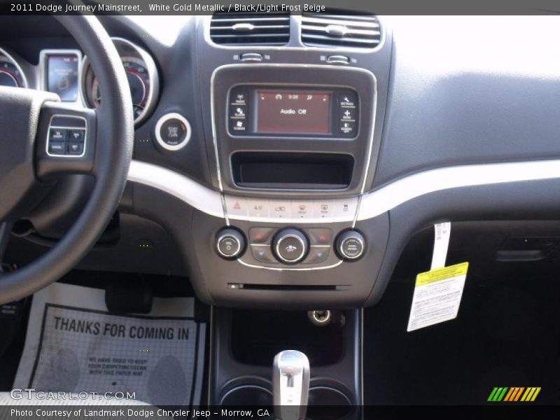 White Gold Metallic / Black/Light Frost Beige 2011 Dodge Journey Mainstreet