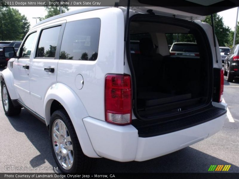 Bright White / Dark Slate Gray 2011 Dodge Nitro Heat