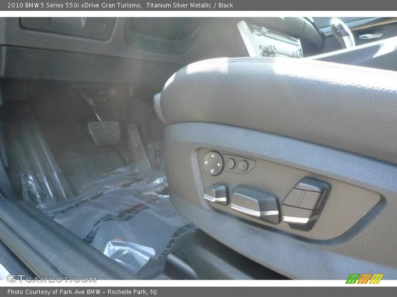 Titanium Silver Metallic / Black 2010 BMW 5 Series 550i xDrive Gran Turismo