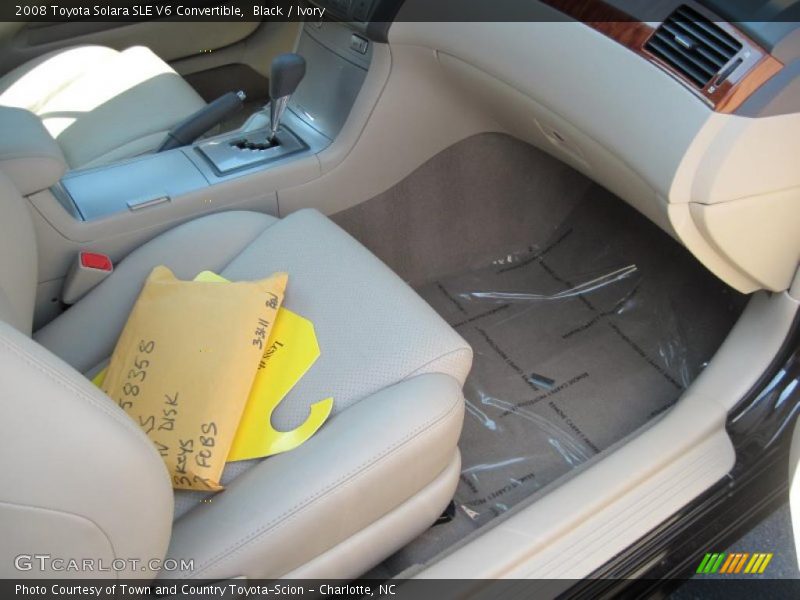 Black / Ivory 2008 Toyota Solara SLE V6 Convertible