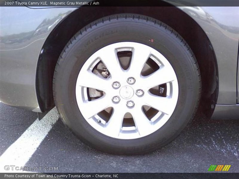 Magnetic Gray Metallic / Ash 2007 Toyota Camry XLE