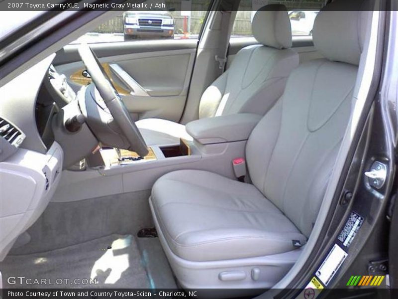 Magnetic Gray Metallic / Ash 2007 Toyota Camry XLE