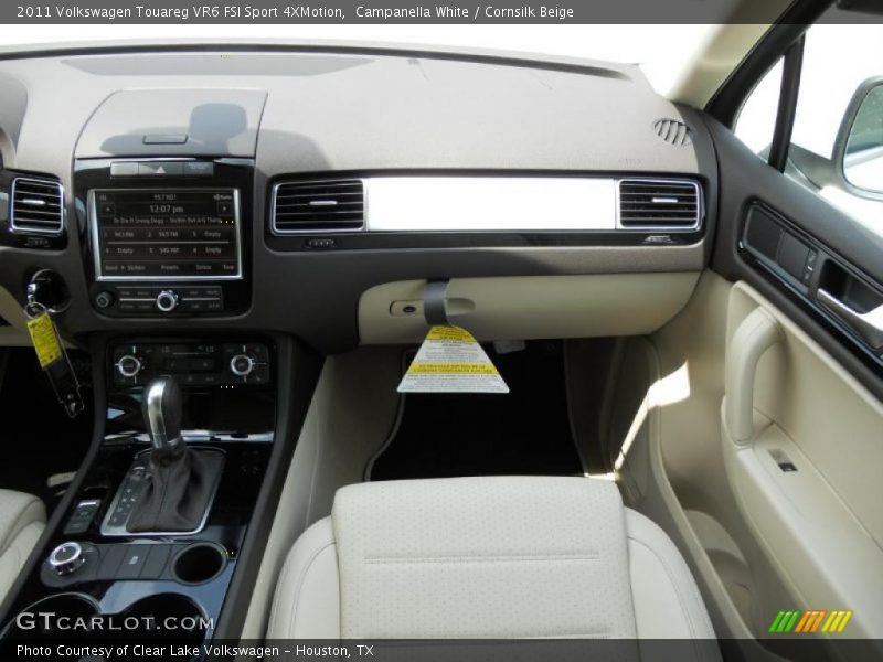 Campanella White / Cornsilk Beige 2011 Volkswagen Touareg VR6 FSI Sport 4XMotion