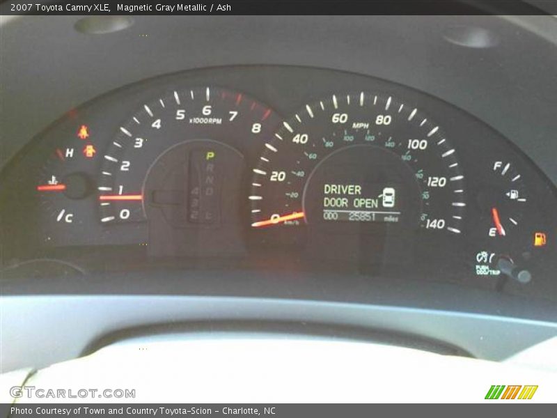 Magnetic Gray Metallic / Ash 2007 Toyota Camry XLE