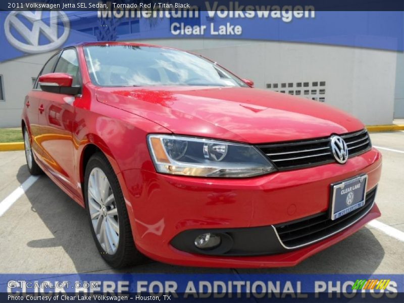 Tornado Red / Titan Black 2011 Volkswagen Jetta SEL Sedan