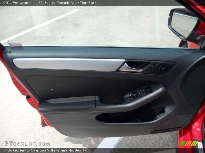 Tornado Red / Titan Black 2011 Volkswagen Jetta SEL Sedan
